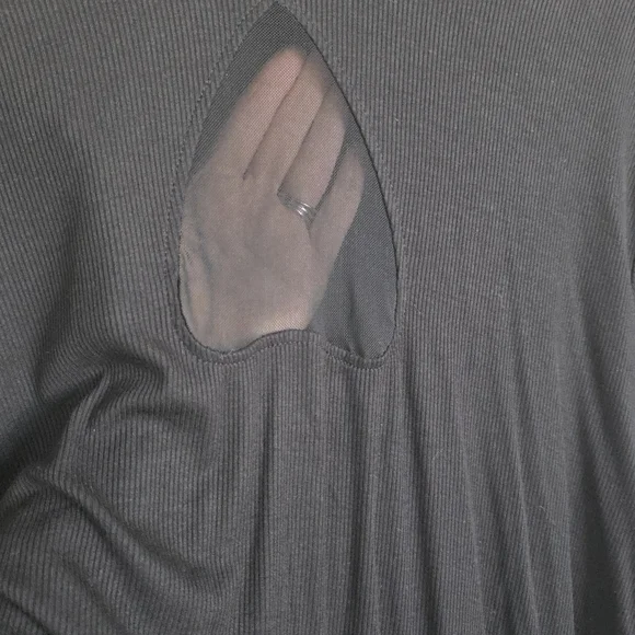 NWT Hot Topic Size 3X Black Planchette Cutout Mock Neck Long-Sleeve Top - Picture 3 of 7